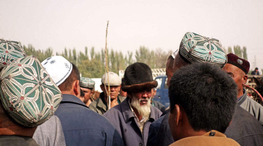 Négociation entre chapeaux